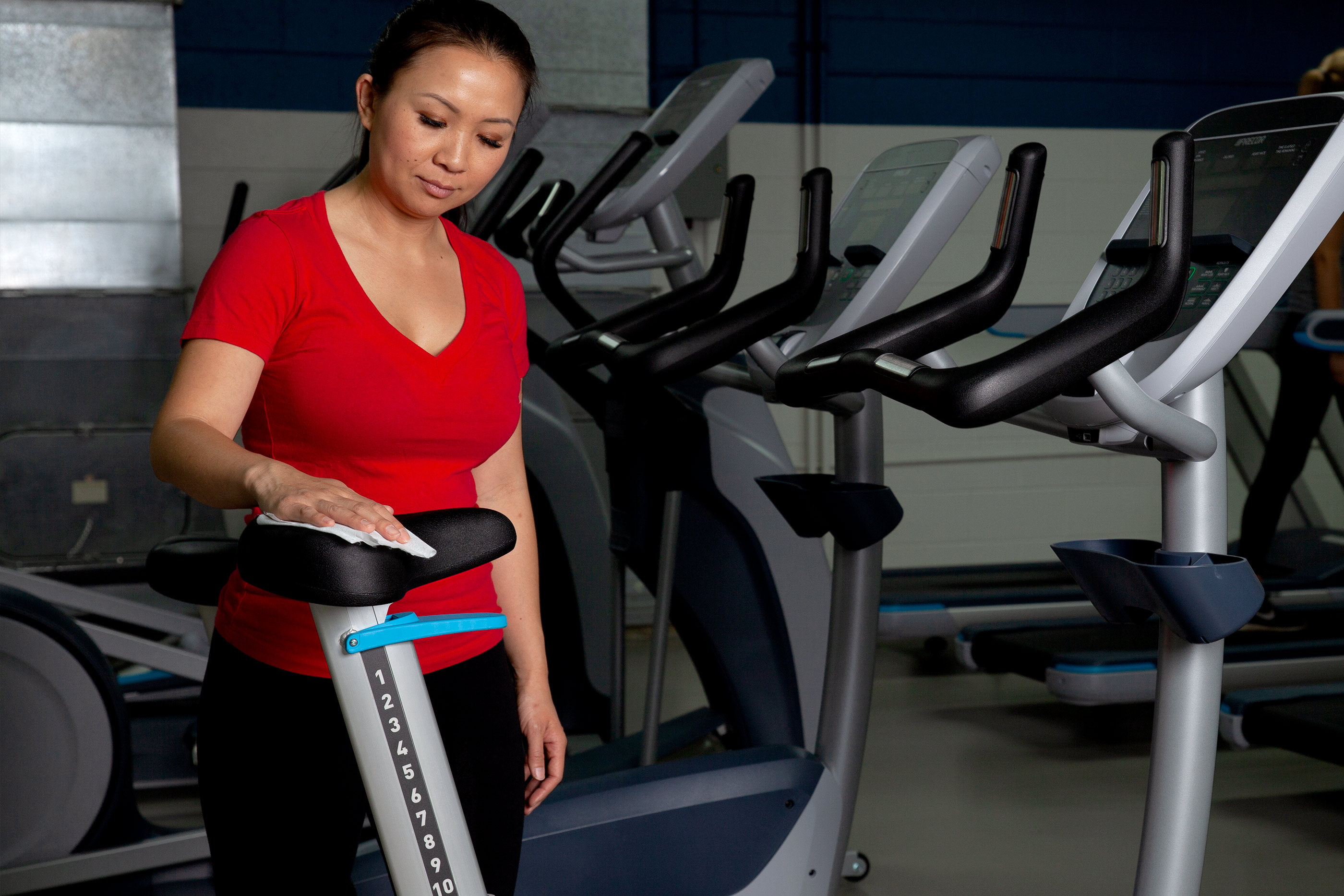 Athletix™ Equipment Cleaner Wipes-4